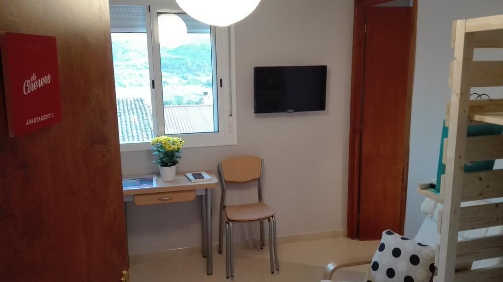 Apartaments Els Temporers Corbera ภายนอก รูปภาพ