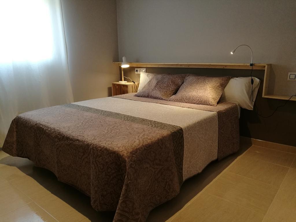 Apartaments Els Temporers Corbera ภายนอก รูปภาพ