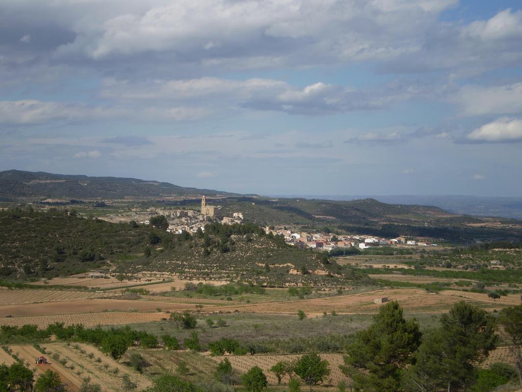 Apartaments Els Temporers Corbera ภายนอก รูปภาพ